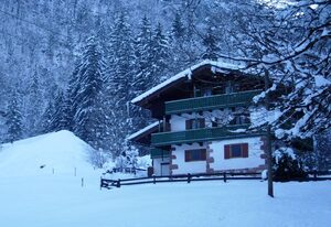 Ferienwohnung Haus Seeblick am Königssee – Wohnung Kahlersberg mit separatem Schlafzimmer, Küche, Wohnzimmer, Bad mit Badewanne, Dusche, WC