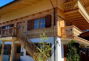 Haus Hochlenzerblick – Ferienwohnung Hochlenzerblick, 1-2 Personen, 86 qm, separates Schlafzimmer, Küche, Wohnzimmer, Du/WC, Balkon