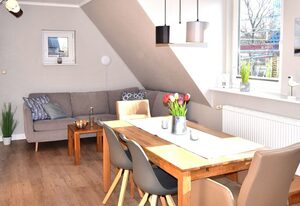 Tante Schmidt 3