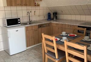Ferienwohnung Pusteblume – 2 Schlafzimmer, Küche, Wohnzimmer, Bad, Balkon