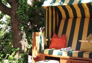 Gemütliche Wohnung in Bracht mit Garten