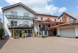 Ferienwohnung Reesberg-Stube – Ferienwohnung mit Balkon (93 qm)