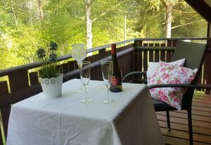 Idyllisches Ferienhaus mit Balkon und Garten