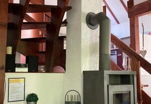 Idyllisches Ferienhaus mit Balkon und Garten