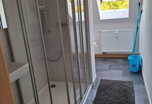 Schöne Vollausgestattete Monteurs- Gästewohnung nähe Raffinerie Leuna und Geiseltalsee / 0307
