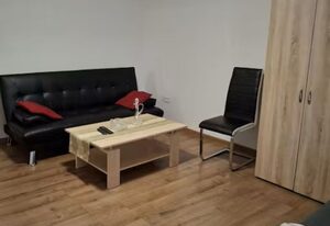 Schöne Vollausgestattete Monteurs- Gästewohnung in der Gartenstadt Leuna und nähe Geiseltalsee / 2210