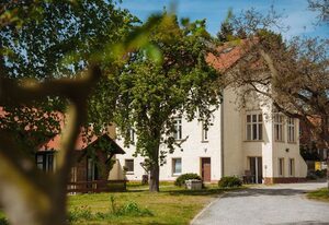Apartmenthaus Kaiser Friedrich – Kutscherhaus 2-Pers.-Apartment mit eigenem Gartenzugang