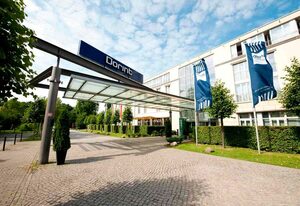 Dorint Hotel Potsdam – Doppelzimmer mit Dusche und WC oder Bad