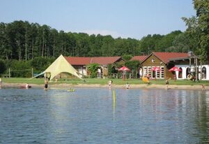 in Hohenlychen mit Grill, Loggia 4