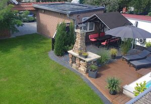 Ferienhaus gemütlich eingerichtet mit Pool und Grill