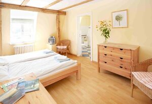 Familien- und Freizeithotel Gutshaus Petkus – Doppelzimmer mit Dusche/WC, Frühstück