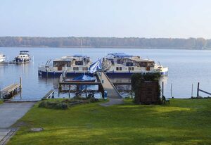Boats & Yachts at Zeuthen Marina by Kuhnle-Tours – Kormoran 1500 - führerscheinfreies Hausboot