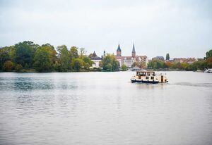 Boats & Yachts at Zeuthen Marina by Kuhnle-Tours – Kormoran 1500 - führerscheinfreies Hausboot