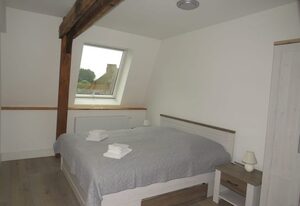 Alt-Berliner Schwanenhof Ferienwohnung DG rechts