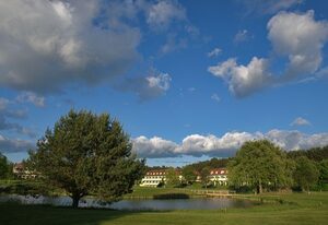GolfResort Semlin am See – Golfblick Einzelzimmer mit Du oder Bad, WC, Frühstück und Abendessen