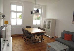 Alt-Berliner Schwanenhof Ferienwohnung OG rechts