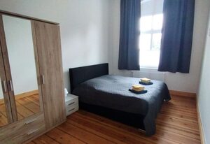 Alt-Berliner Schwanenhof Ferienwohnung EG rechts