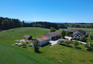 Beim Surauer – Ferienwohnung Kaminstube