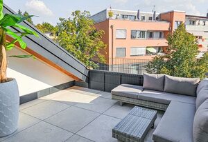Luxus 80m² Dachgeschoss City Wohnung