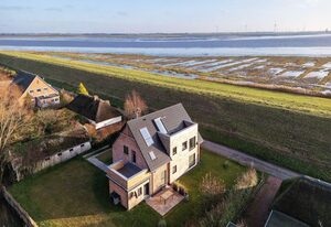 Deichkoje 12 Deck 2 - Traum Ferienwohnung mit Eiderblick und Sauna direkt am Deich Nordsee
