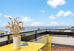 Sonnendeck mit Meerblick in Staberdorf