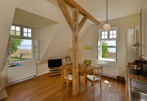 Ferienwohnung 5 mit Seeblick für 4 Personen