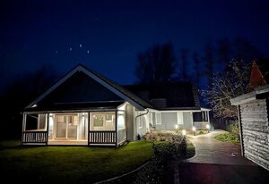 4* Landhaus Lüßvitz Ferienwohnung - Wallbox