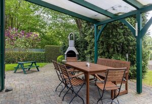 Ferienhaus Rügenbrise mit Seeblick und 5 Bädern
