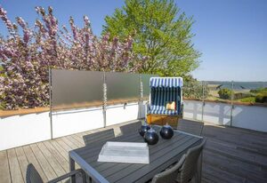 Familienferienhaus Rügenbrise - Gemeinsames Urlauben mit Steg und Boot auf Rügen - alles inklusive und 5 Bäder