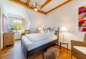 Familienferienhaus Rügenbrise - Gemeinsames Urlauben mit Steg und Boot auf Rügen - alles inklusive und 5 Bäder
