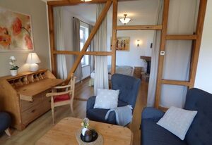 Große Ferienwohnung Wa2 -100qm - im Erdgeschoss der Villa Walhall in einem parkähnlichen Garten