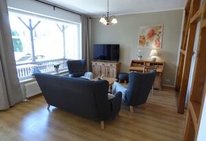 Große Ferienwohnung Wa2 -100qm - im Erdgeschoss der Villa Walhall in einem parkähnlichen Garten