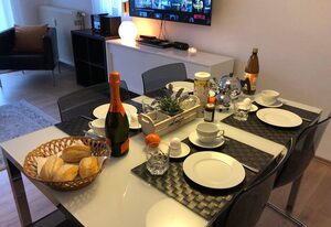 Ferienwohnung "Kapitän Hook" mit Sonnenterrasse & Garten zwischen Strand, Wald & Wiese auf Rügen!