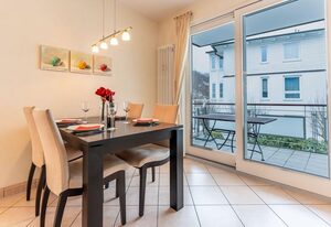⚓Residenz am Kurpark: FeWo 8 „Küstenzeit“ – Kamin, Aufzug & Parkplatz in Binz!, 300 m bis zum Strand