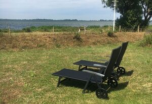 Fewo " Strandhaus Wiek " direkt am Wasser mit herrlichen Weitblick