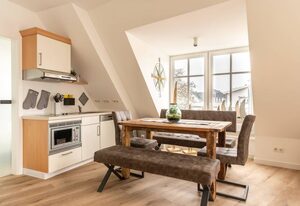 Fewo 9 "Küstenliebe" Villa Vogelsang Binz, 3-Raum, Balkon, Sauna, Parkplatz, Strandnah