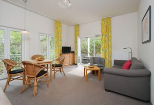 Ferienwohnung 3 in Sellin auf Rügen Villa Celia WLAN und Sauna 200 m vom Strand entfernt