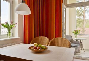 Ferienwohnung 5 in Sellin auf Rügen Villa Celia 6 Pers. WLAN und Sauna 200 m vom Strand entfernt