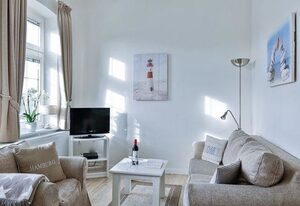 App. 6 mit Südbalkon in strandnaher Lage - Bäderstil-Villa in Wenningstedt/Sylt