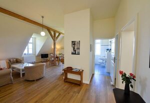 Ferienwohnung 5 am Wasser Gut Grubnow Rügen WLAN und Sauna