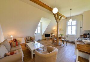 Ferienwohnung 5 am Wasser Gut Grubnow Rügen WLAN und Sauna