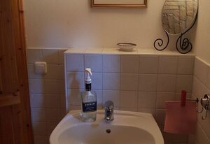 Niedliches kleines Ferienhäuschen auf Rügen nahe Stralsund