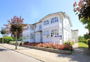 Villa Möwe – ruhige Lage im Ostseebad Göhren, Veranda,  - Villa Möwe FeWo 03