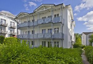 Villa Buskam – zentrale FeWo mit Balkon, Schwimmbad- und Saunanutzung - Villa Buskam FeWo 22