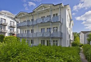 Villa Buskam – zentrale FeWo mit Balkon, Schwimmbad- und Saunanutzung - Villa Buskam FeWo 22