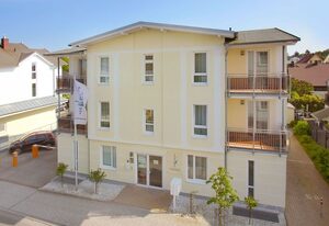 Villa Elisenhof – zentral aber ruhig, Balkon, Schwimmbad und Sauna gratis - Villa Elisenhof FeWo 2