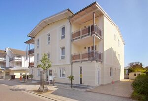 Villa Elisenhof – zentral aber ruhig, Balkon, Schwimmbad und Sauna gratis - Villa Elisenhof FeWo 2