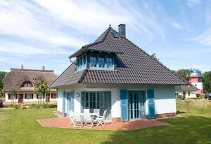 Dünenresidenz Glowe – Familienfreundliches Ferienhaus mit Terrasse und Garten an der Ostsee