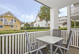 Villa Karola – Balkon, gratis Nutzung vom AHOI Erlebnisbad und Sauna - Villa Karola FeWo 04