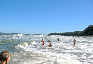 Feriendorf Bakenberg – strandnahe Ferienwohnung mit eigener Terrasse - Feriendorf Bakenberg FeWo D06